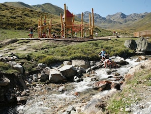 Exterior - Spacious Apartment Near Ski Area in Serfaus (Serfaus)