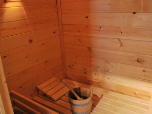 Property amenity - Chalet in Somme-leuze With Hot Tub & Sauna (Somme-Leuze)