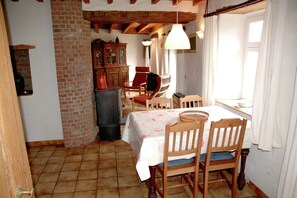 House | Dining - Holiday Home in Durbuy Near Ourthe River (Durbuy)