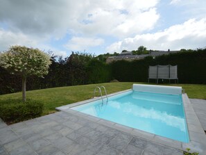 Outdoor pool - Beautiful Villa With Pool and Lovely Garden in the Herve Country (Limbourg)