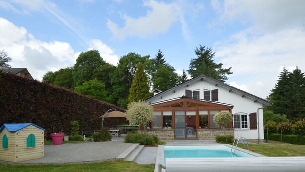 Villa | Jardín