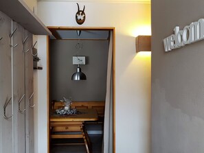 1 bedroom, bed sheets - Spacious Apartment Near Ski Lift in Wildschonau-auffach (Wildschoenau)