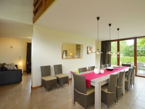 Dining - Reclusive Hamlet Home in Waimes near Forest (Waimes)