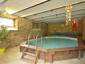 House | Pool | Indoor pool, outdoor pool - Cozy Holiday Home in Stoumont with Sauna & Hot Tub (Stoumont)
