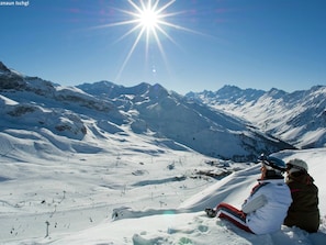 Exterior - Modern Holiday Home in Ischgl Near Skiing Area (Ischgl)