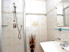 Shower, towels - Modern Holiday Home in Ischgl Near Skiing Area (Ischgl)