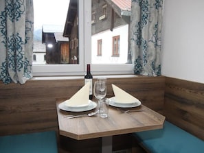Dining - Modern Holiday Home in Ischgl Near Skiing Area (Ischgl)