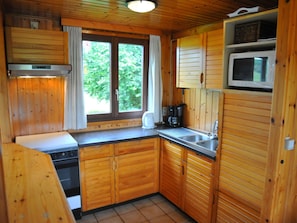 House | Private kitchen | Microwave, oven, stovetop