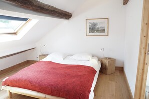 House - House in Ardennes With River and Forest Views (Libin)