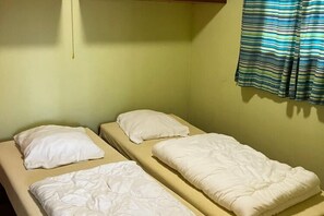 Nhà | 2 phòng ngủ, trang bị nội thất với thiết kế riêng biệt 