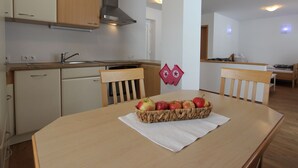 Dining - Comfortable Apartment in Söll Near Ski Area (Soell)