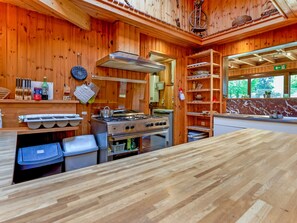 Cottage | Bếp riêng | Ghế cao cho trẻ em 