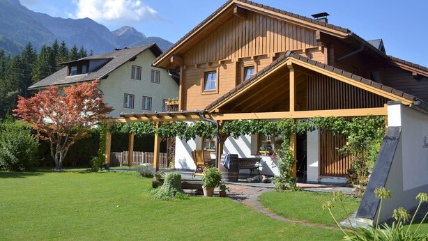 Exterior - Vintage Holiday Home in Carinthia Near Ski Area (Berg im Drautal)