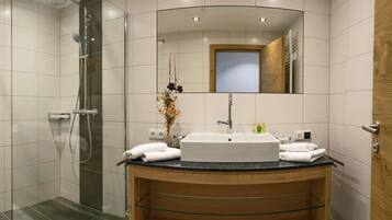 Apartment | Badezimmer
