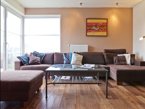 House | Living room - Fabulous Holiday Home in Trois-ponts With Private Sauna (Trois-Ponts)