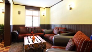 Living room - Modern Holiday Home in Durbuy With Private Terrace (Durbuy)