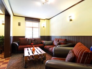 Living room - Modern Holiday Home in Durbuy With Private Terrace (Durbuy)