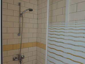 Shower - Modern Holiday Home in Durbuy With Private Terrace (Durbuy)