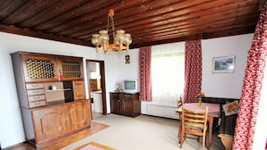 Living room - Lovely Villa in Carinthia Near Ossiacher Sea (Treffen)