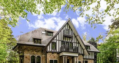 Vintage Villa with Hot Tub & Infrared Sauna in Ardennes