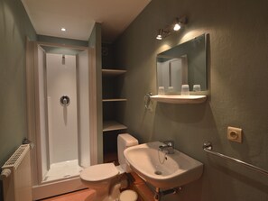 House | Bathroom | Shower