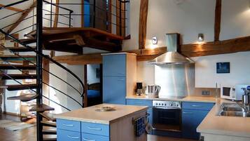 House | Private kitchen | Highchair