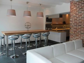 Dining - Attractive Holiday Home with Pool, Hot Tub, Fireplace near Spa (Spa)