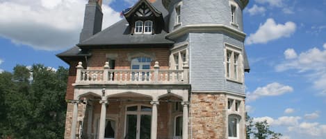 House | Exterior