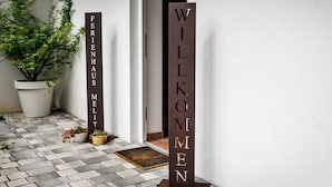 Quầy tiếp tân