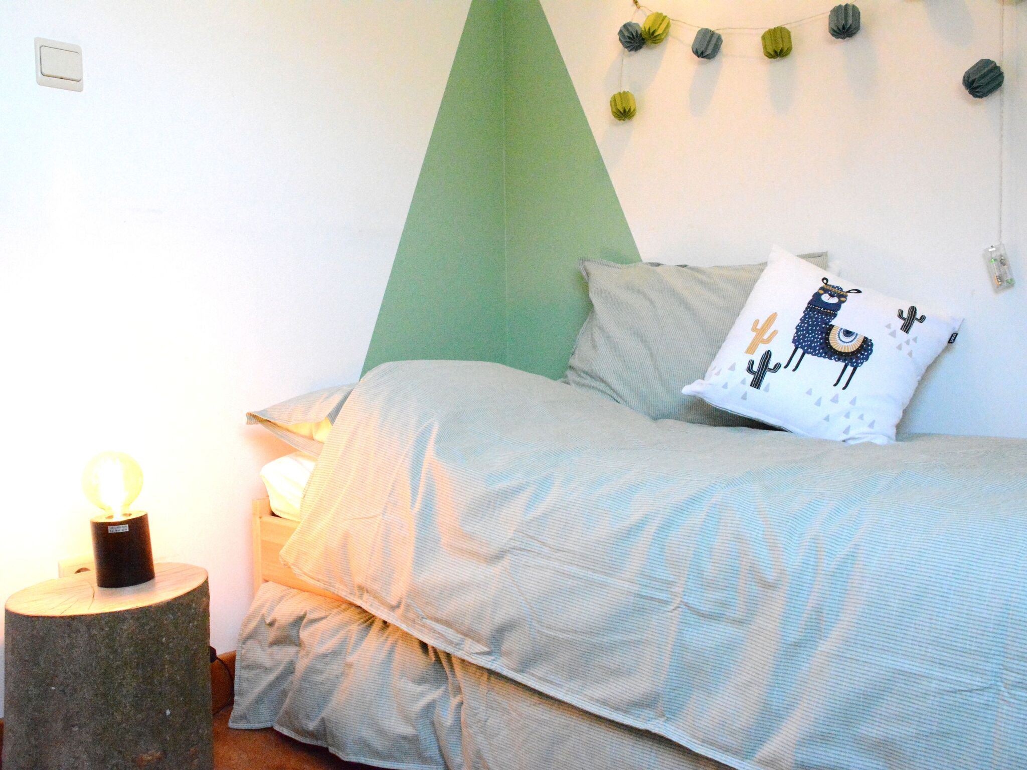 3 bedrooms, individually furnished