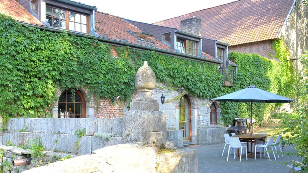 Balcony - Romantic House on the Grounds of one of the the Prettiest Castles in Wallonia (Gesves)