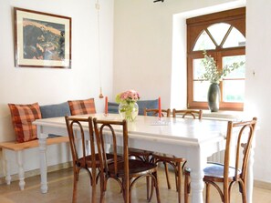 Dining - Romantic House on the Grounds of one of the the Prettiest Castles in Wallonia (Gesves)