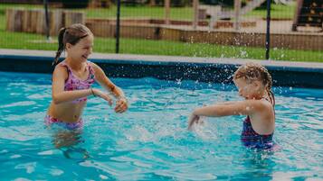 Cottage | Kolam renang | Kolam renang outdoor