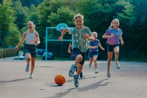 Cottage | Sport court - Cottage Famille - Family Resort With Wellness in the Heart of the Ardennes (Malmedy)