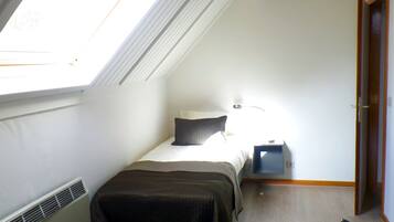 Cottage | 2 kamar tidur dan dilengkapi dengan perabotan berbeda-beda