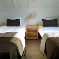 2 habitaciones y muebles diferentes