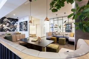 Cottage | Dining