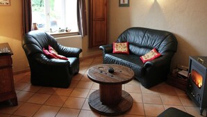 Unclassified image, 2 of 6, button - Cozy Holiday Home in Vielsalm With Sauna (Vielsalm)