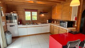 Huis | Privékeuken | Een kinderstoel