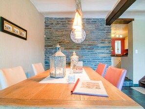 House | Dining - Luxurious Holiday Home With Sauna in Fauvillers (Fauvillers)