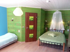 7 bedrooms, individually furnished, bed sheets - Holiday Home in Stoumont With Private Sauna (Stoumont)