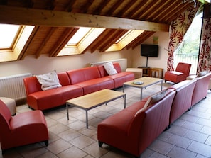 Fireplace, DVD player, MP3 dock - Group House near Ski Slopes at Ovifat (Waimes)
