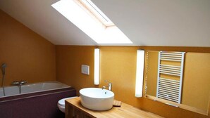 Unclassified image, 4 of 18, button - Delightful Holiday Home in Houffalize With Garden (Houffalize)