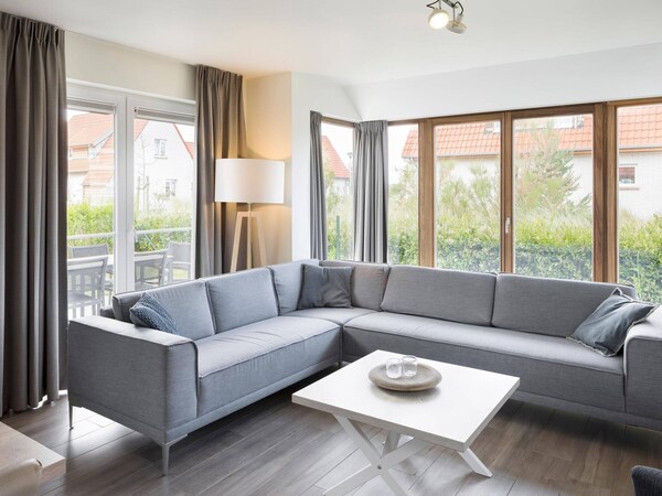 Villa, Two Bathrooms And A Washing Machine, Near Ostend - Bredene