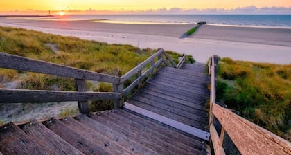 Villa, two Bathrooms and a Washing Machine, Near Ostend