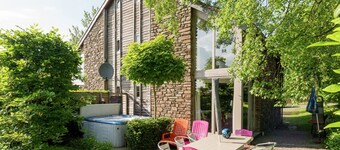 Cozy Cottage with Hot Tub, Sauna, Hammam