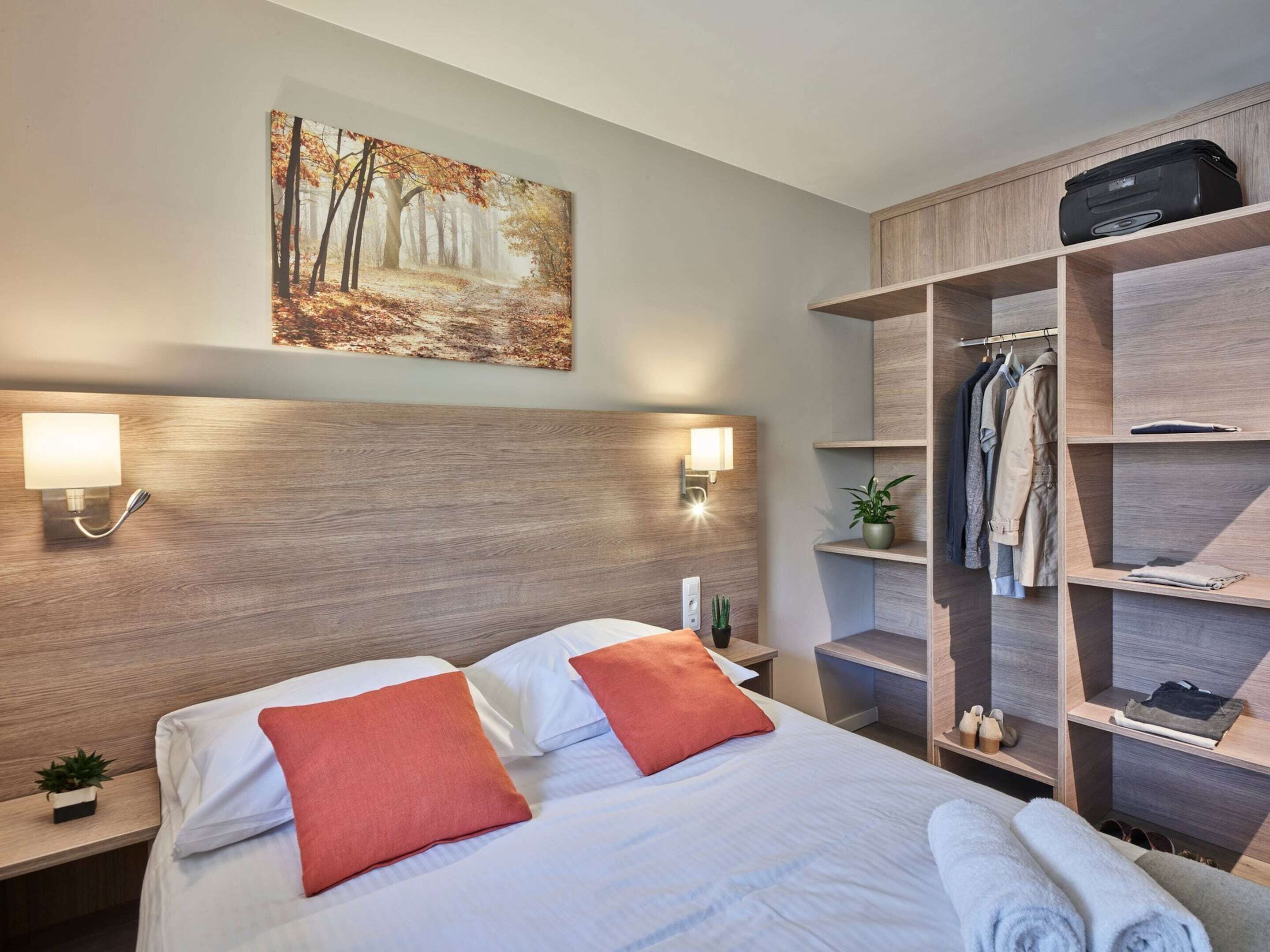 4 bedrooms, individually furnished