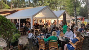 Stuga | Restaurang utomhus