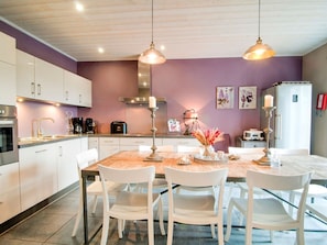 House | Private kitchen | Highchair, cookware/dishes/utensils - Fauvillers Spa Haven, Bastogne (Fauvillers)