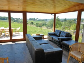 Dining - Stone House in Durbuy With Sauna & Garden Views (Somme-Leuze)